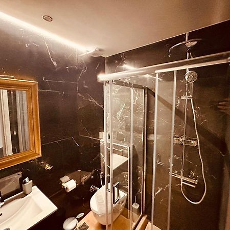 Port Twins Suites No1 ピレウス エクステリア 写真