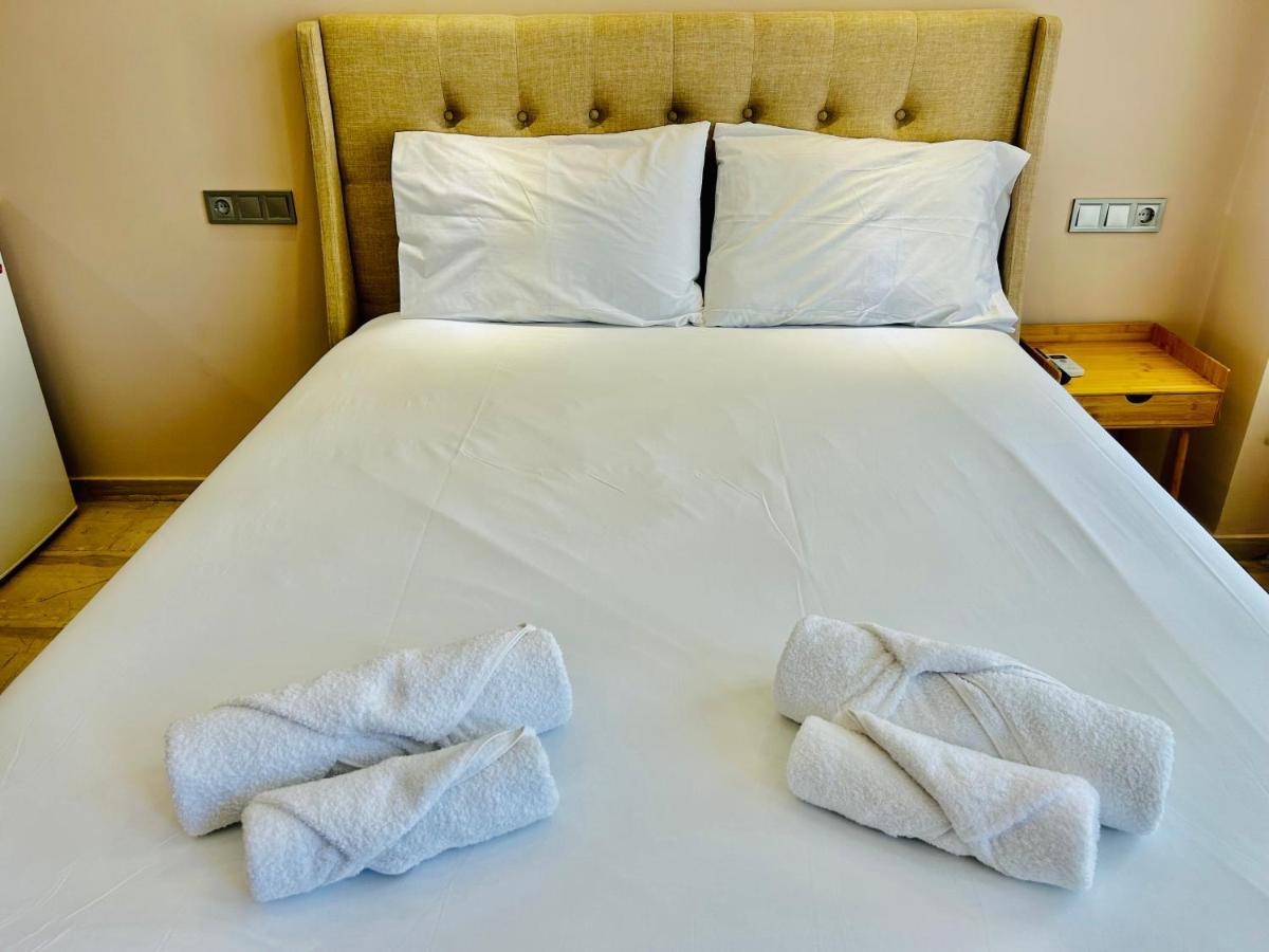 Port Twins Suites No1 ピレウス エクステリア 写真