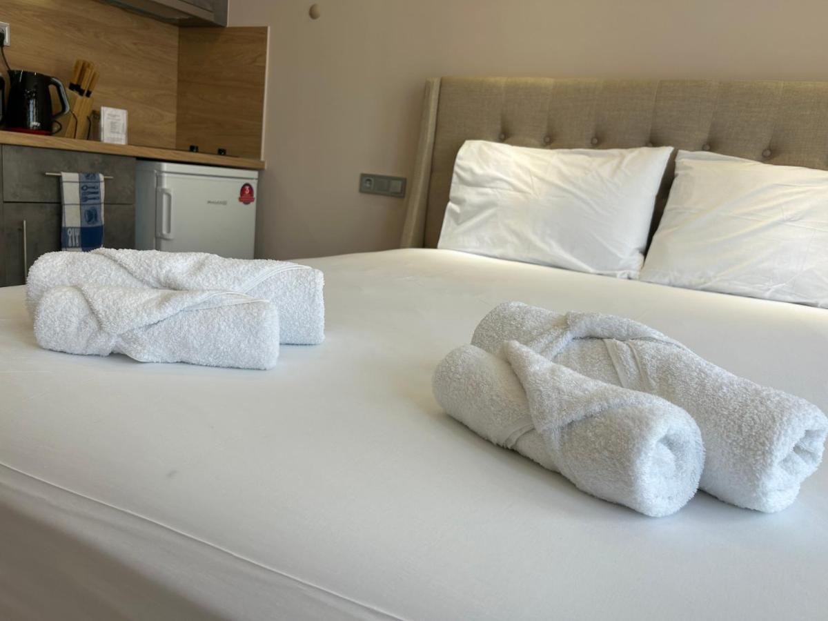 Port Twins Suites No1 ピレウス エクステリア 写真