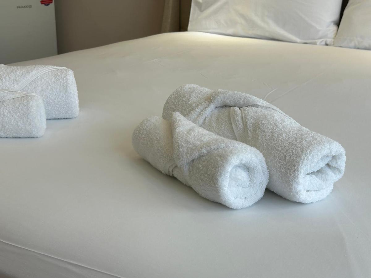 Port Twins Suites No1 ピレウス エクステリア 写真